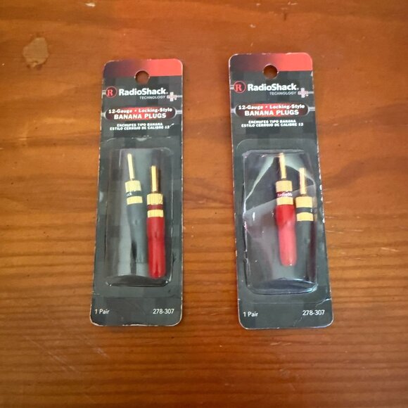 RadioShack 12-Gauge Locking Banana Plugs 278-307 - Picture 1 of 2